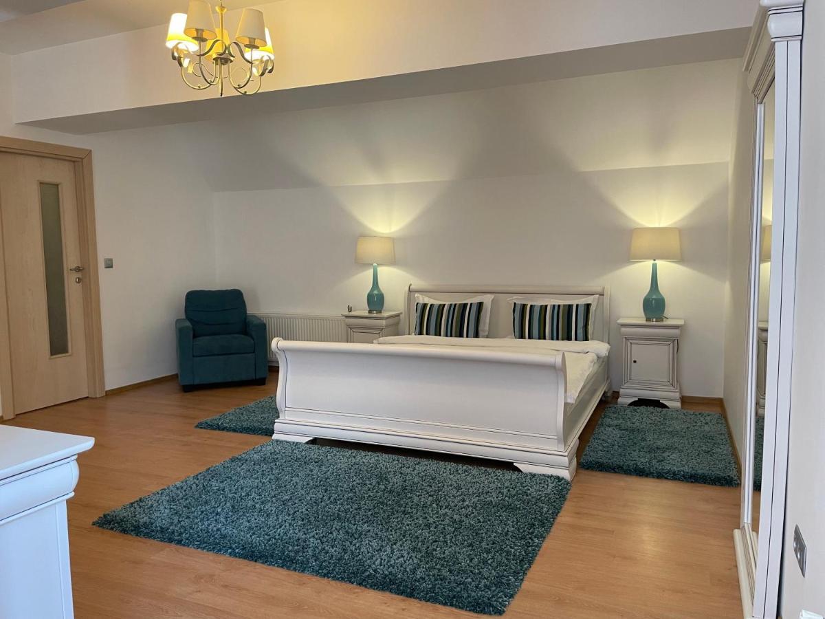 Kyra Luxury Penthouse Apartamento Sinaia Exterior foto