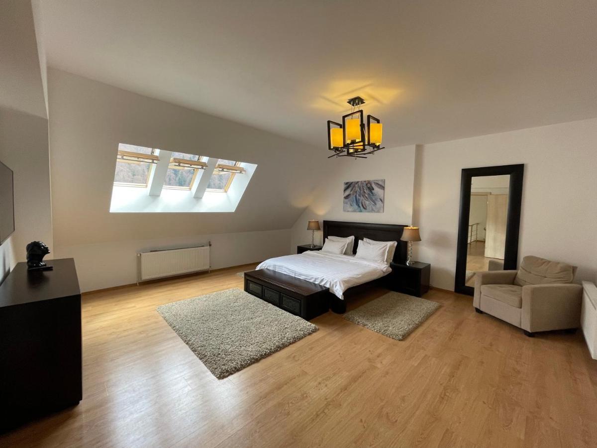 Kyra Luxury Penthouse Apartamento Sinaia Exterior foto