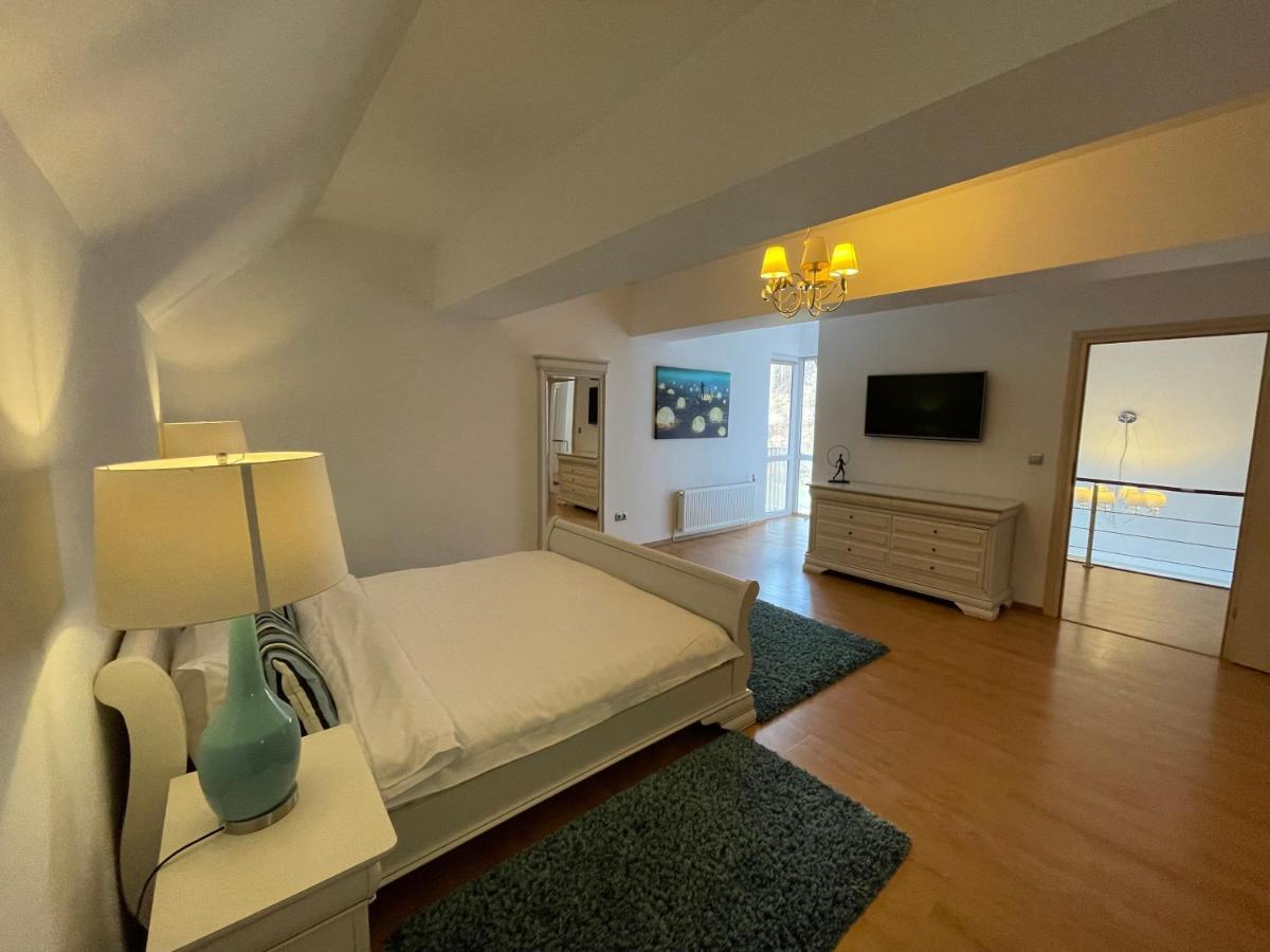 Kyra Luxury Penthouse Apartamento Sinaia Exterior foto