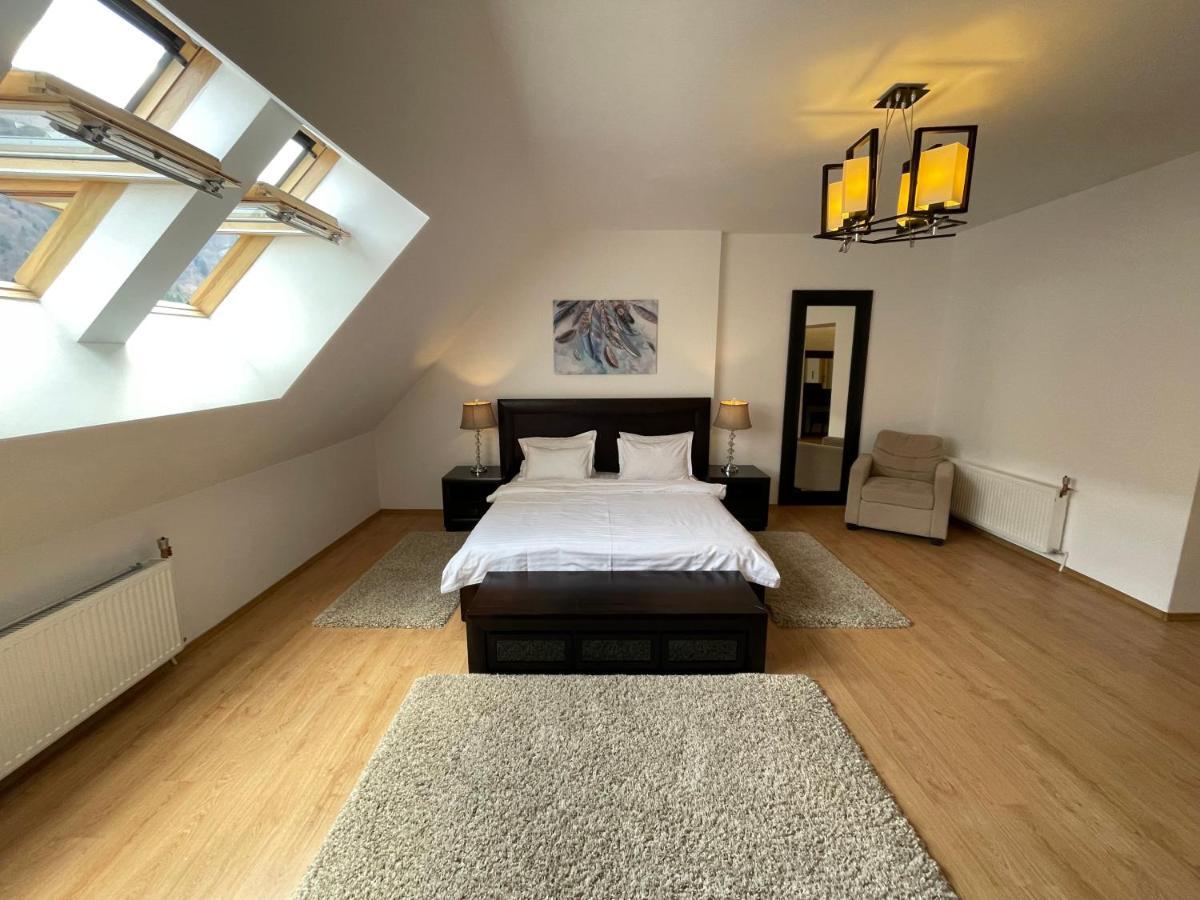 Kyra Luxury Penthouse Apartamento Sinaia Exterior foto